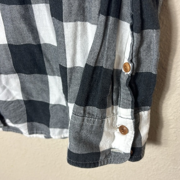 J. Crew Boy Button Down Shirt in Buffalo Checkered Plaid White Black size 4 - Picture 9 of 13